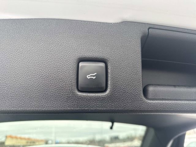 Used 2025 Ford Escape Platinum AWD/4WD image 8
