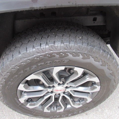 Used 2025 GMC Canyon Denali AWD/4WD image 6