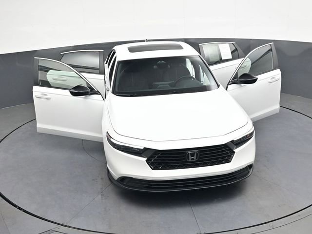 Used 2023 Honda Accord Sport image 38