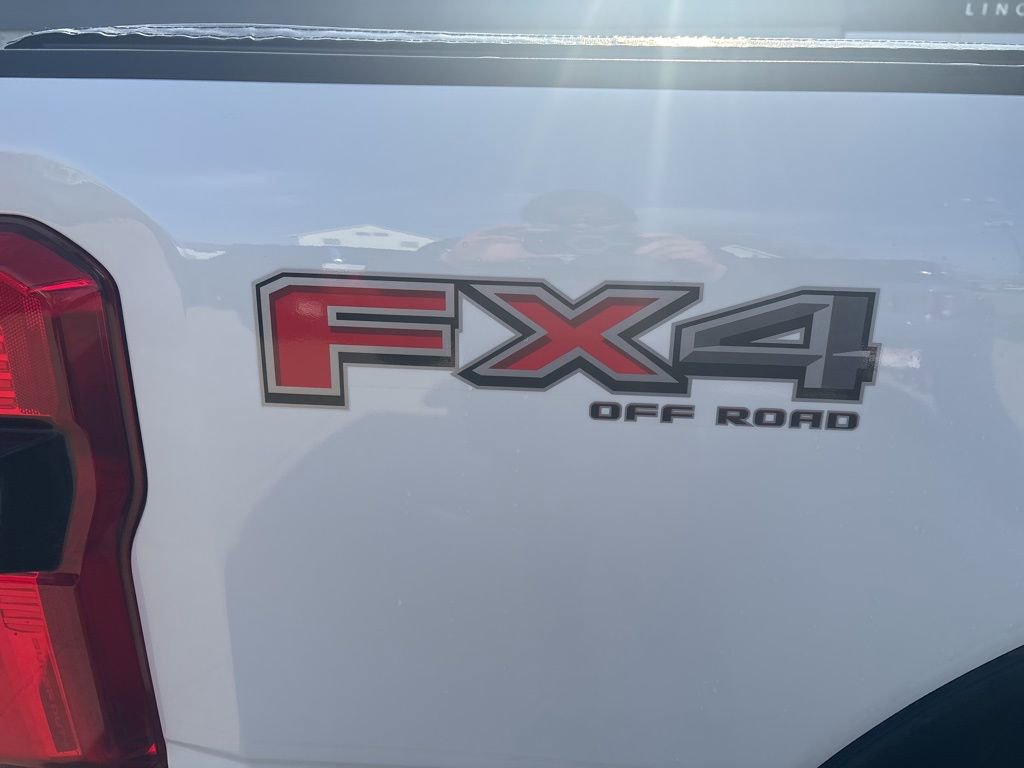 Used 2024 Ford F350 Lariat w/ Chrome Package AWD/4WD image 24