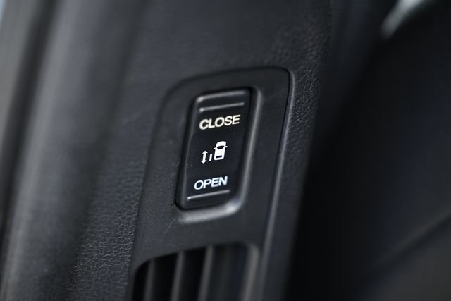 Used 2025 Honda Odyssey Sport-L image 25