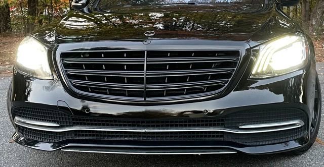 Used 2019 Mercedes-Benz S 560 Sedan image 3