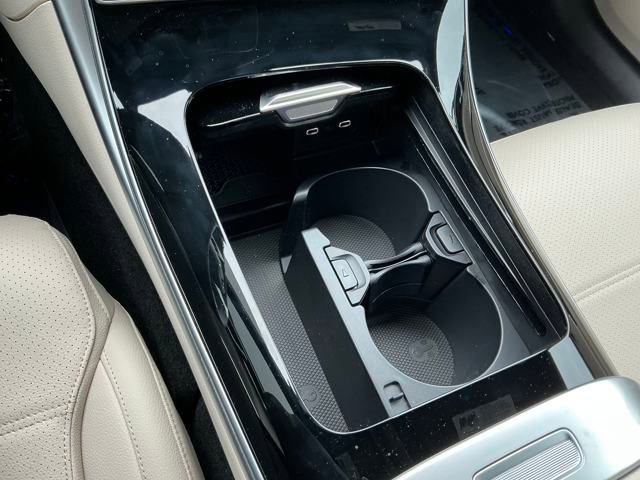 New 2025 Mercedes-Benz C 300 4MATIC Sedan image 8