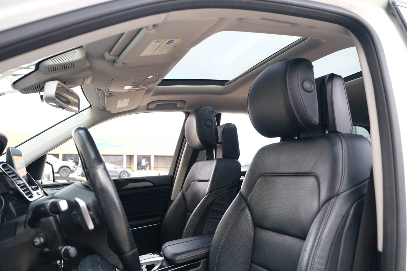 Used 2018 Mercedes-Benz GLS 550 GLS 550 4MATIC Sport Utility 4 w/ Driver Assistance Package image 23