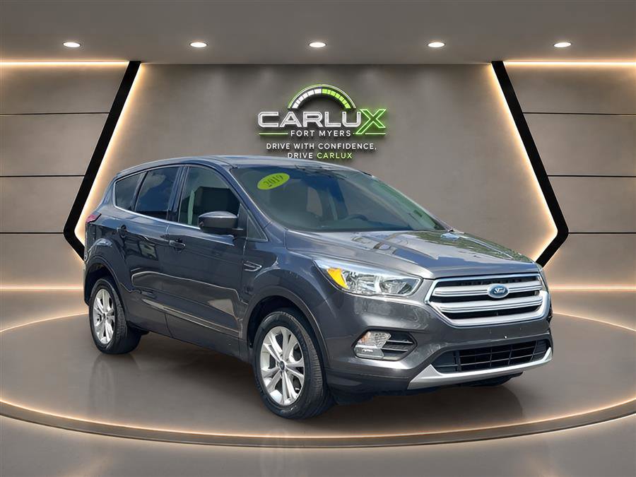 Used 2019 Ford Escape SE AWD/4WD image 1