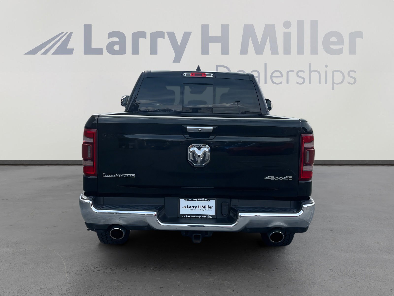 Used 2021 RAM 1500 Laramie AWD/4WD image 4