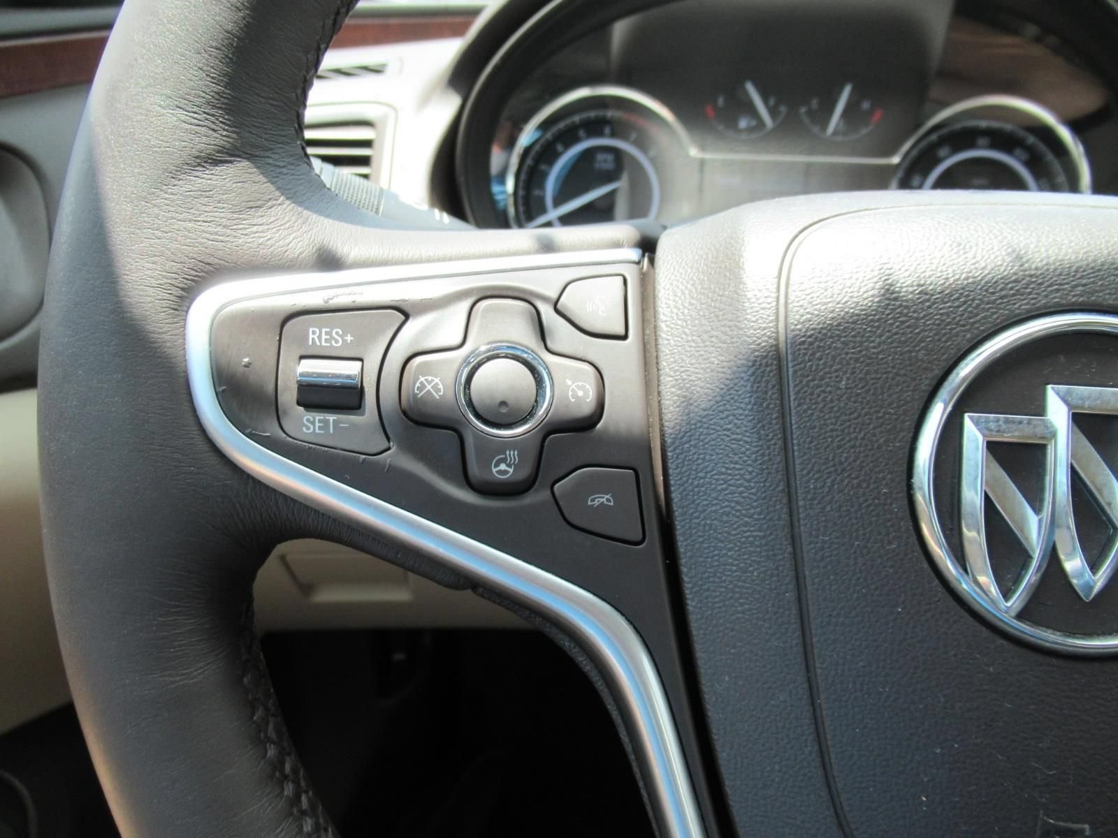 Used 2015 Buick Regal Premium FWD image 23