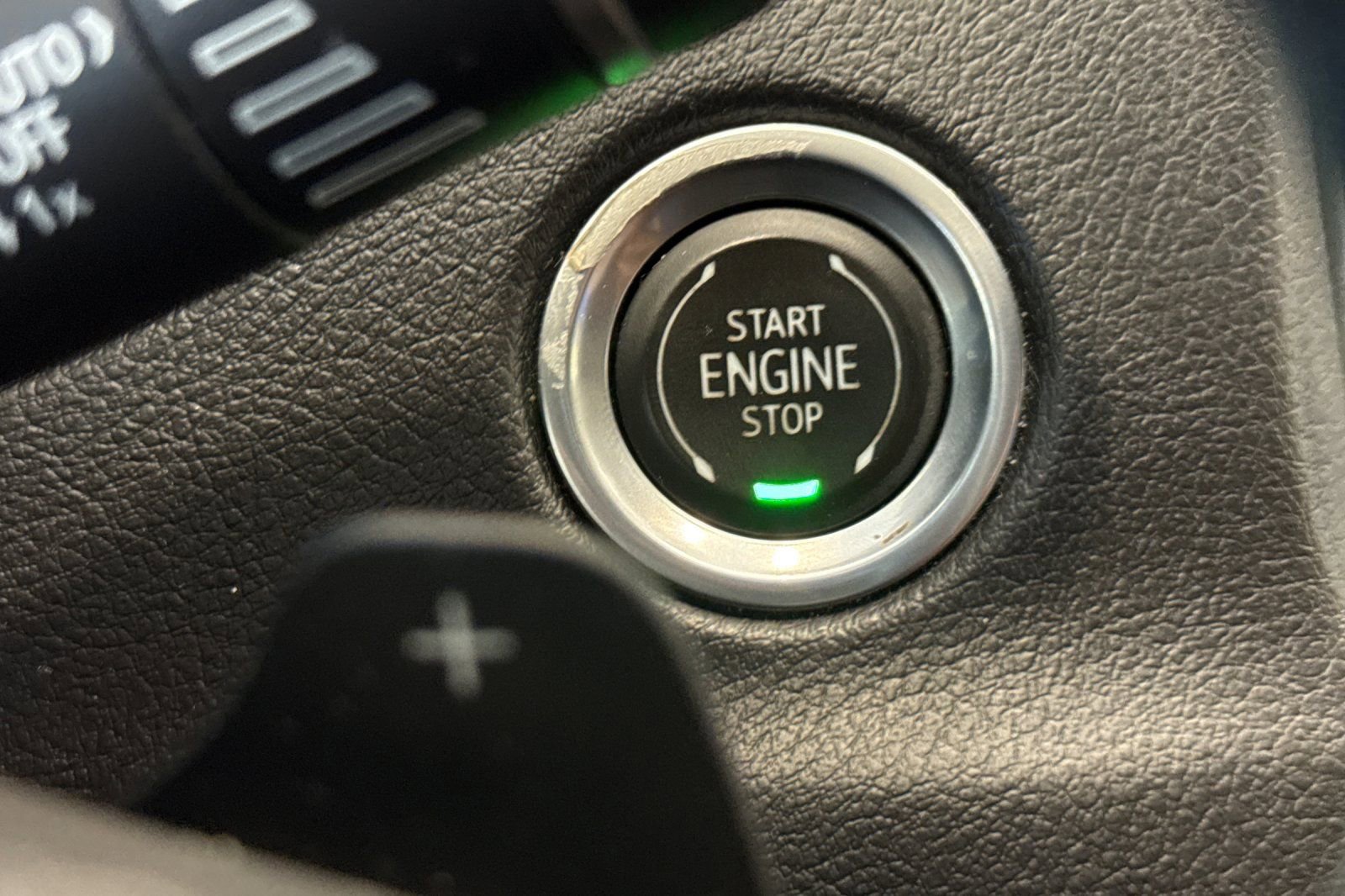 Used 2019 Cadillac XT4 Premium Luxury image 21