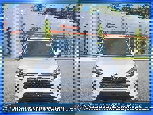 Used 2025 Toyota RAV4 XLE w/ Convenience Package image 2