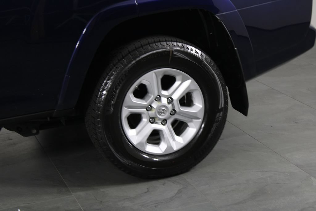 Used 2017 Toyota 4Runner SR5 RWD image 14
