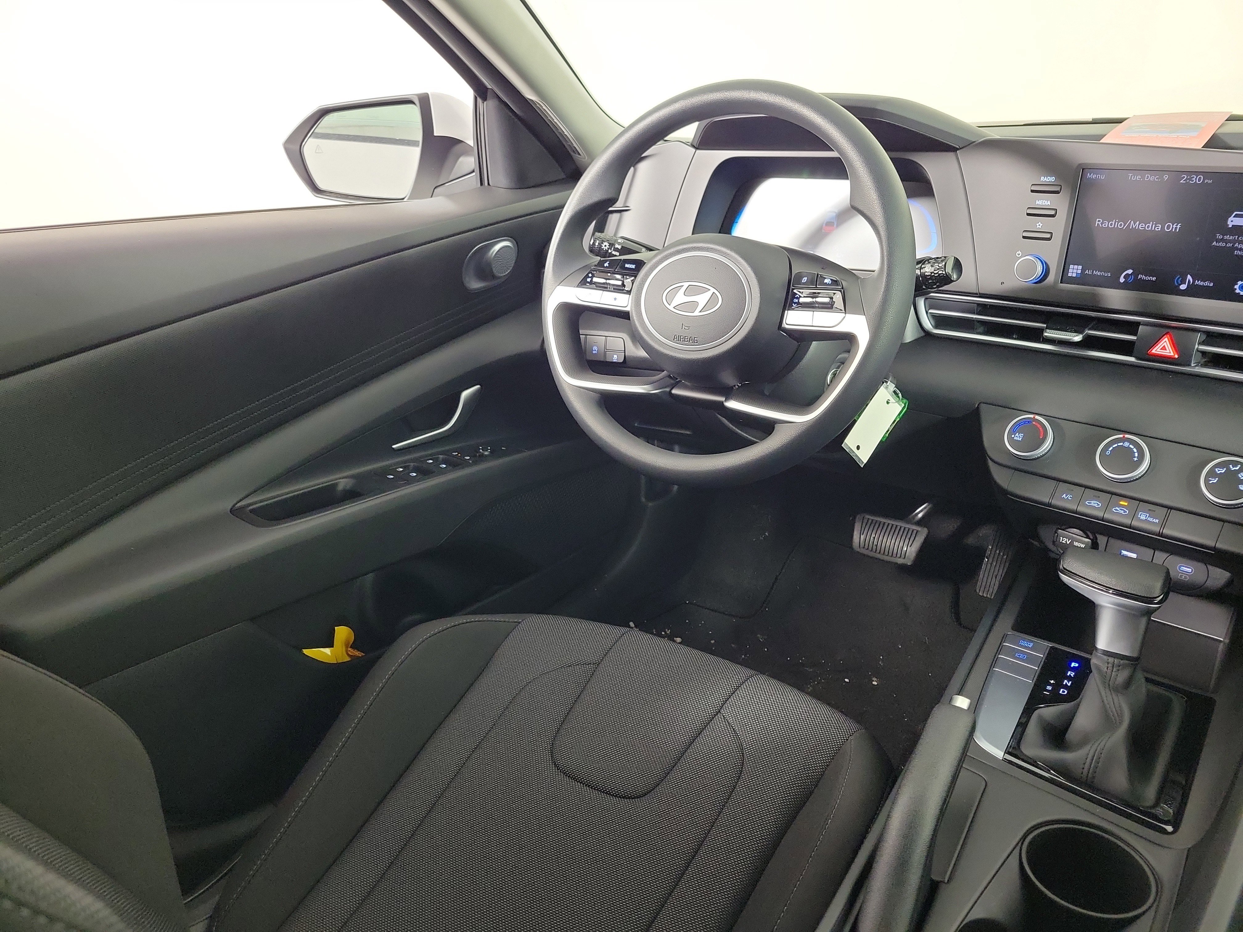 New 2026 Hyundai Elantra SE image 5