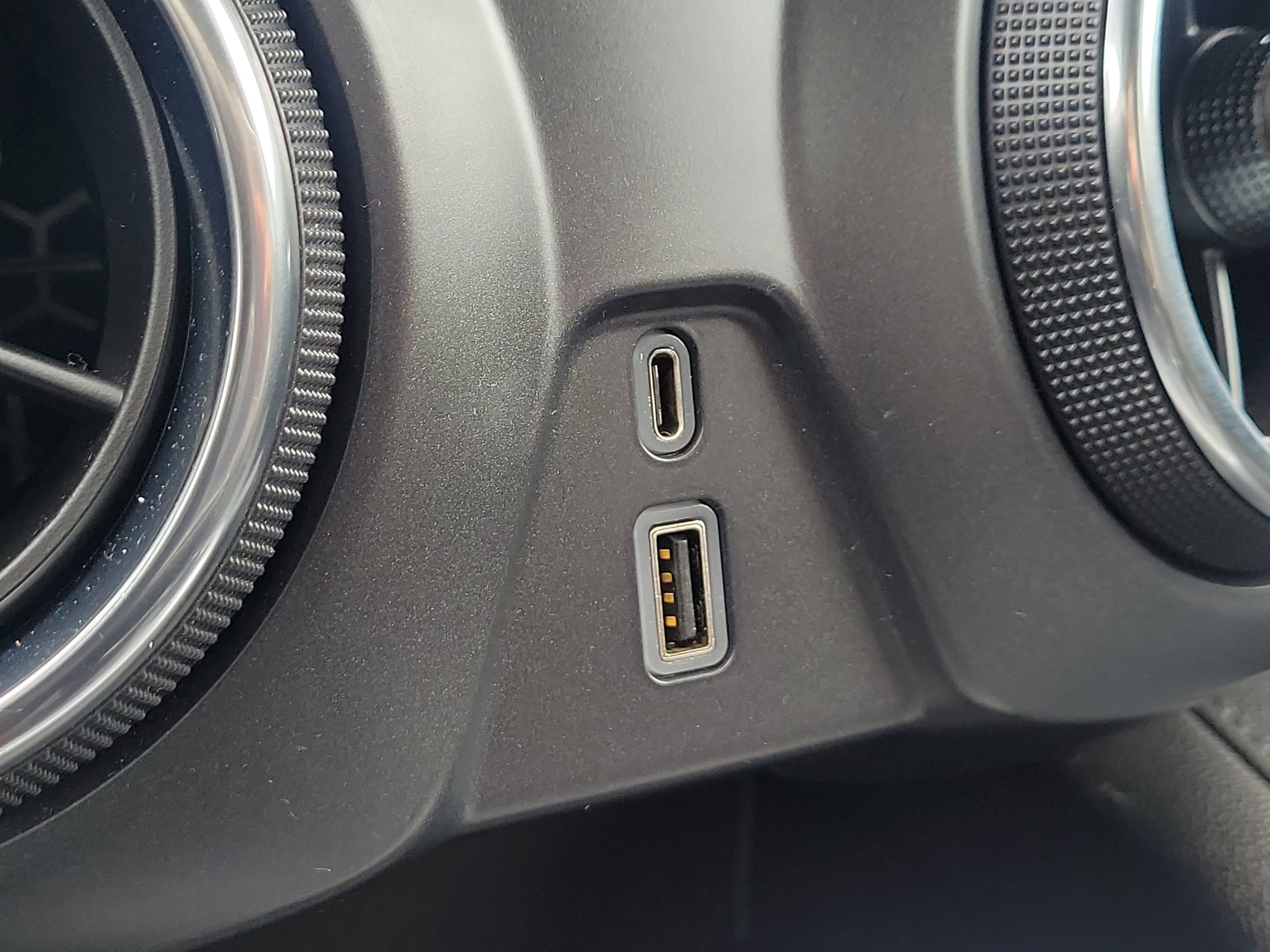 Used 2020 Chevrolet Blazer LT image 35