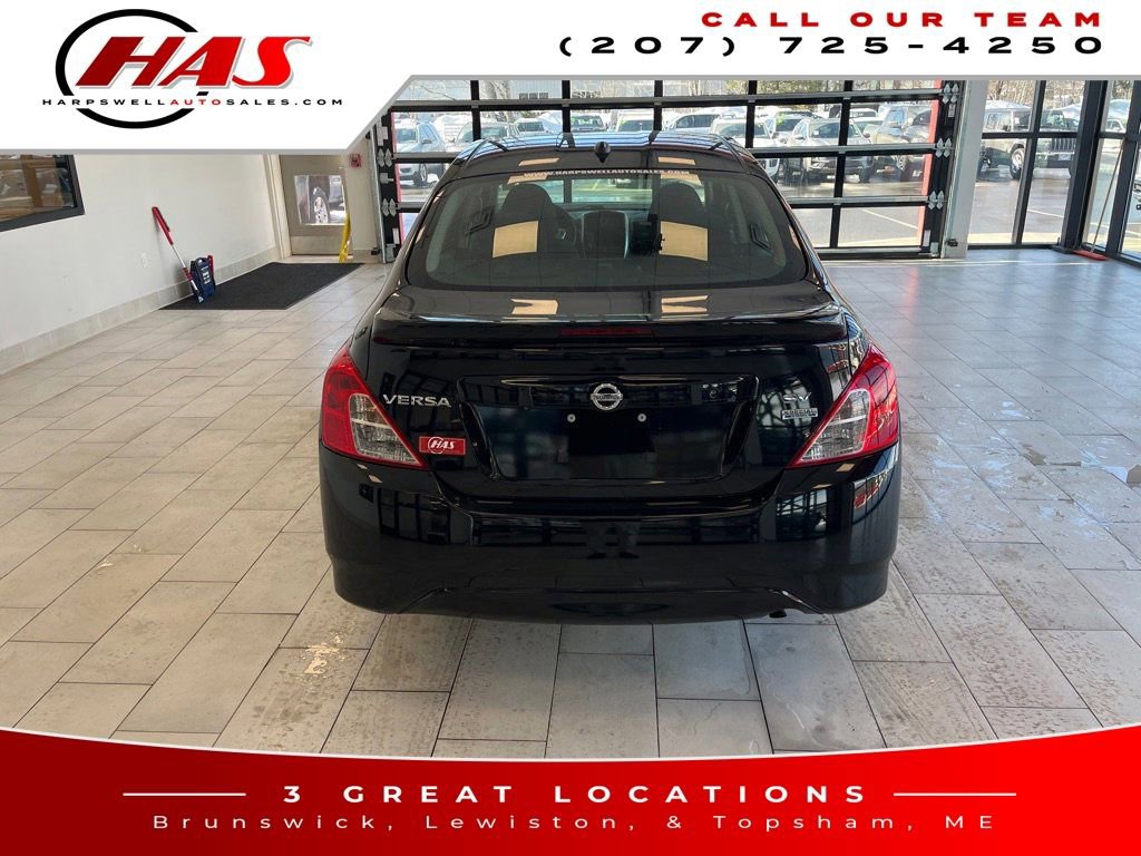 Used 2019 Nissan Versa SV w/ SV Special Edition Package image 5