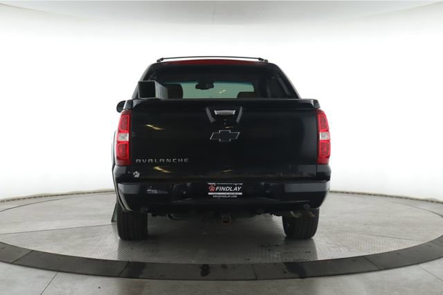 Used 2012 Chevrolet Avalanche LTZ AWD/4WD image 11