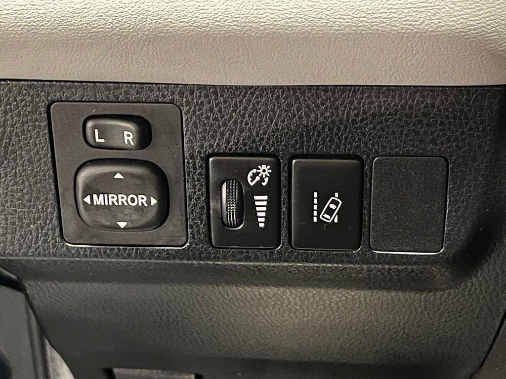 Used 2017 Toyota RAV4 XLE w/ All Weather Liner Package AWD/4WD image 15