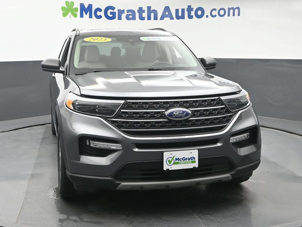 Used 2023 Ford Explorer XLT w/ Equipment Group 202A AWD/4WD image 5