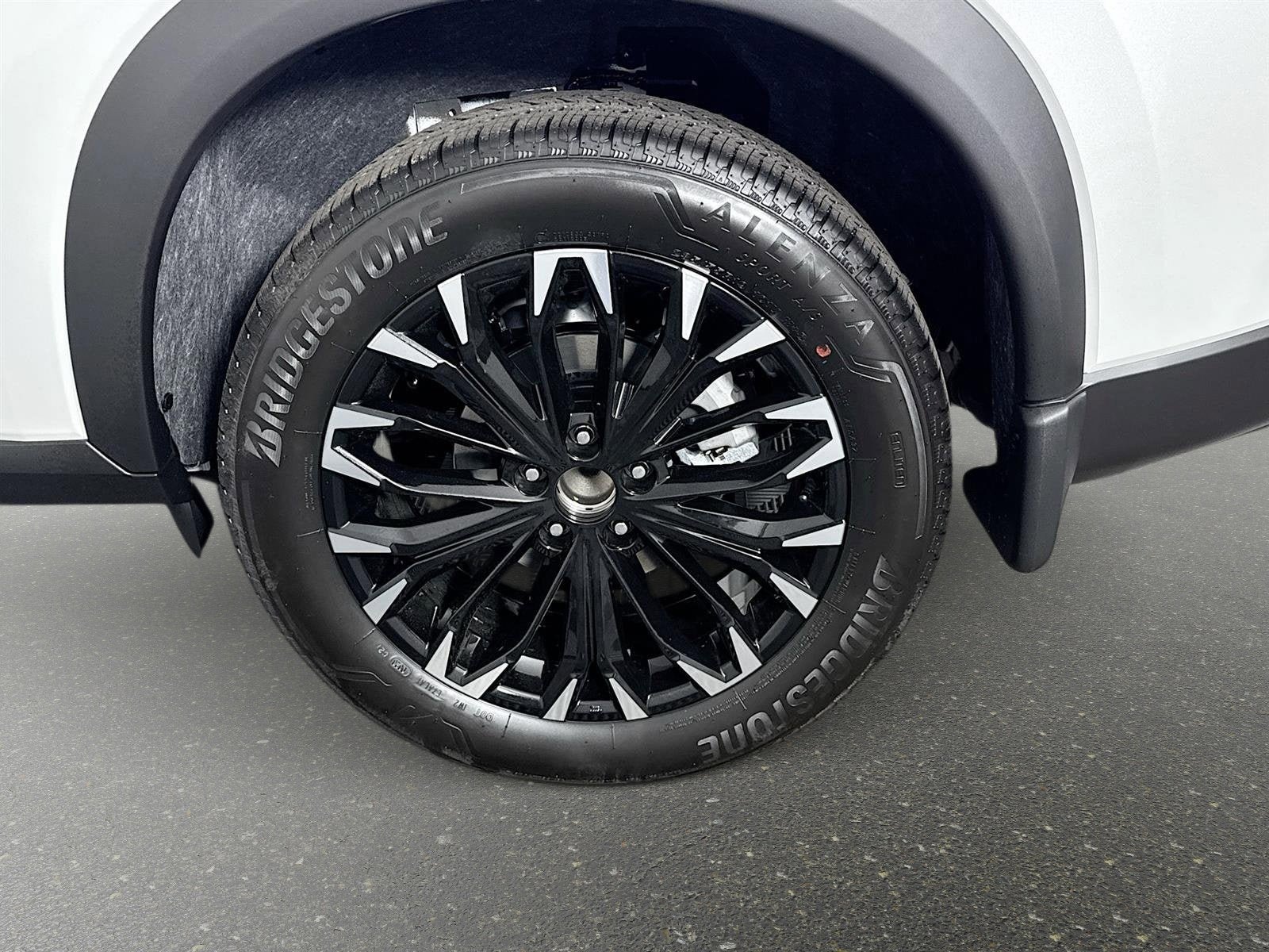 New 2026 Nissan Rogue SV FWD image 31