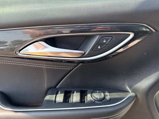 Used 2023 Buick Envision Preferred w/ Sport Touring Package AWD/4WD image 9