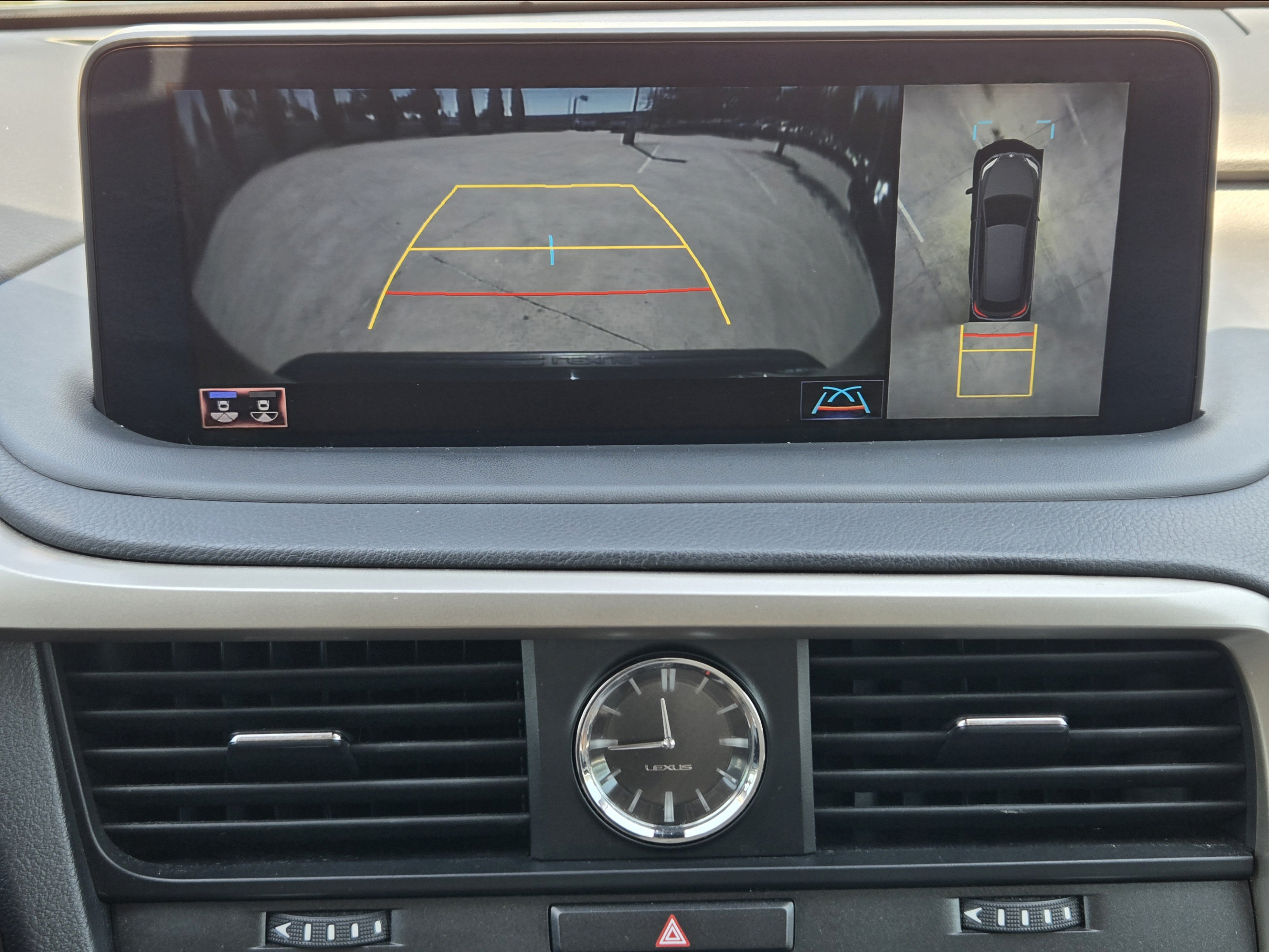 Used 2020 Lexus RX 350L FWD w/ Premium Package image 14