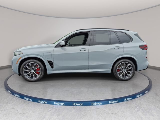 New 2026 BMW X5 xDrive50e w/ M Sport Package AWD/4WD image 7