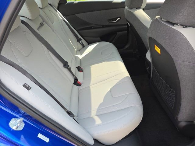 Certified 2025 Hyundai Elantra Limited image 24