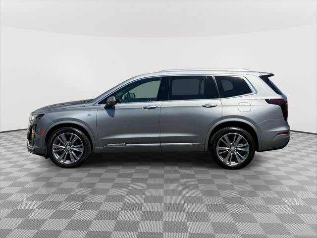 Used 2025 Cadillac XT6 Premium Luxury AWD/4WD image 4