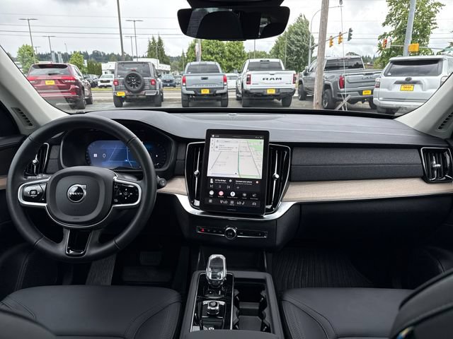 Used 2025 Volvo XC90 B5 Core w/ Protection Package Premier AWD/4WD image 11