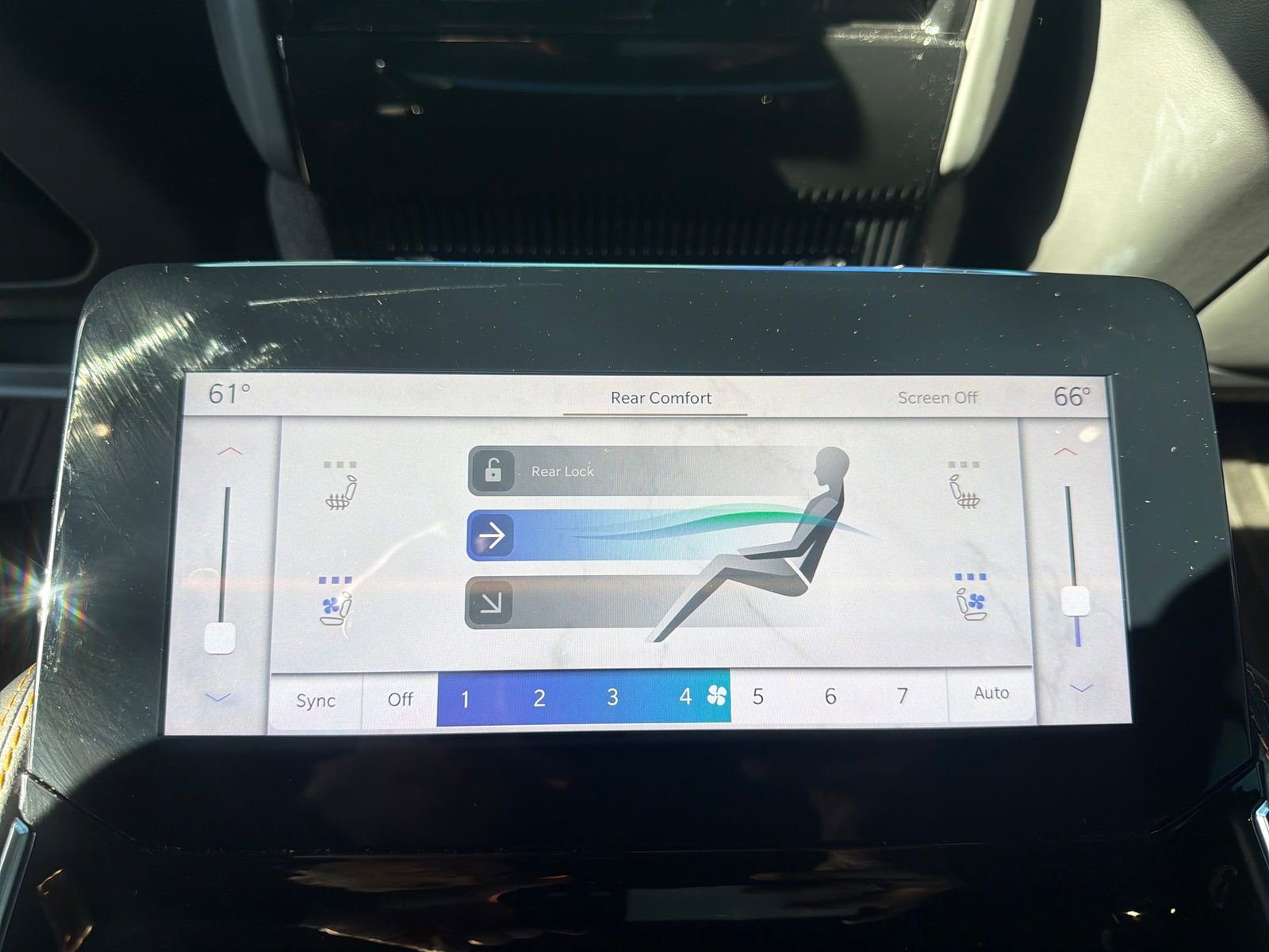 Used 2024 Jeep Grand Wagoneer Series III image 35