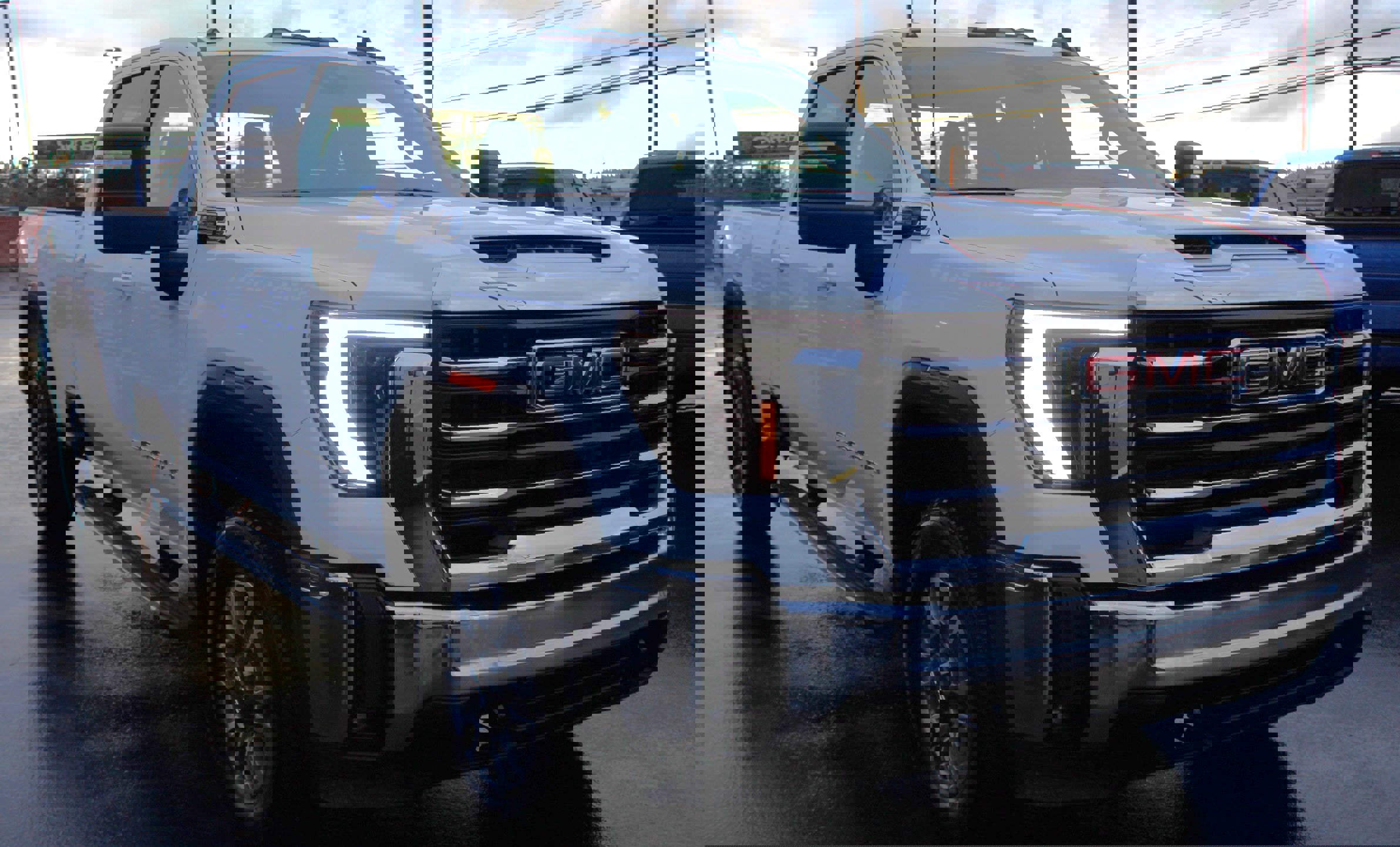 Used 2025 GMC Sierra 3500 SLE w/ SLE Value Package image 6