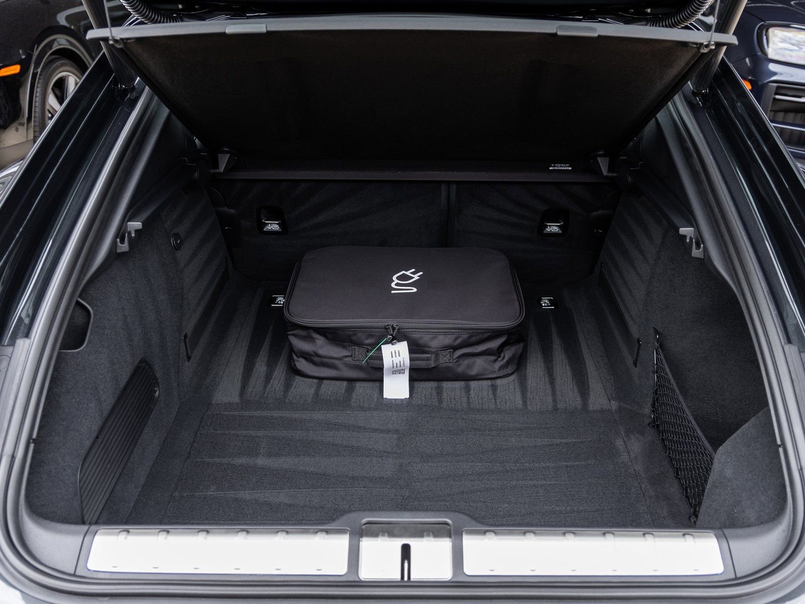 New 2026 Porsche Panamera 4 AWD/4WD image 37