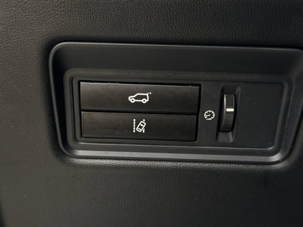 Used 2015 Land Rover Range Rover Sport Supercharged AWD/4WD image 23
