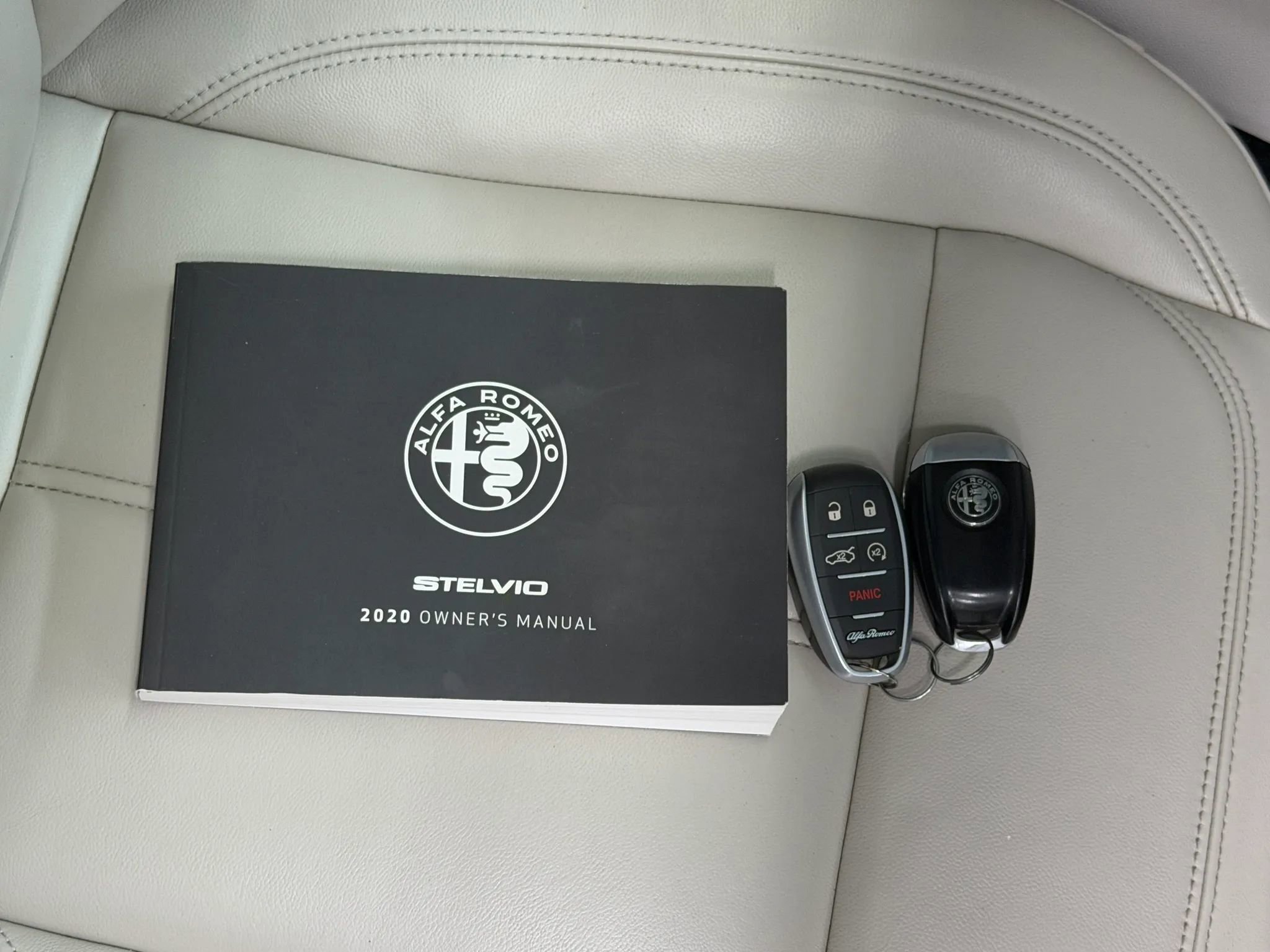 Used 2020 Alfa Romeo Stelvio Ti w/ Nero Edizione AWD/4WD image 27