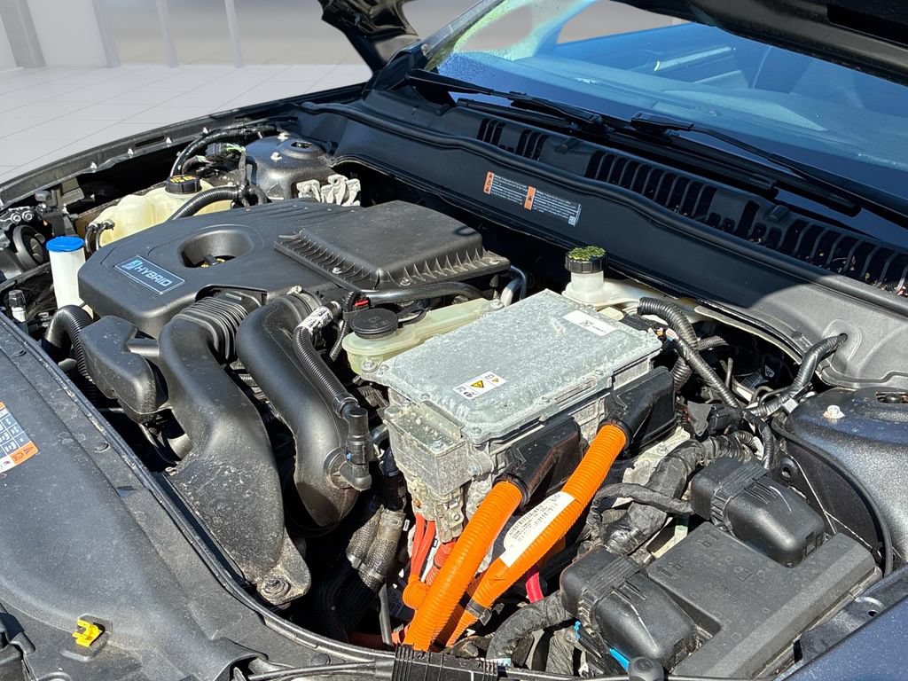 Used 2020 Ford Fusion SE FWD image 15