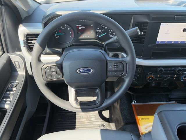 New 2026 Ford F250 4x4 Crew Cab Super Duty image 11