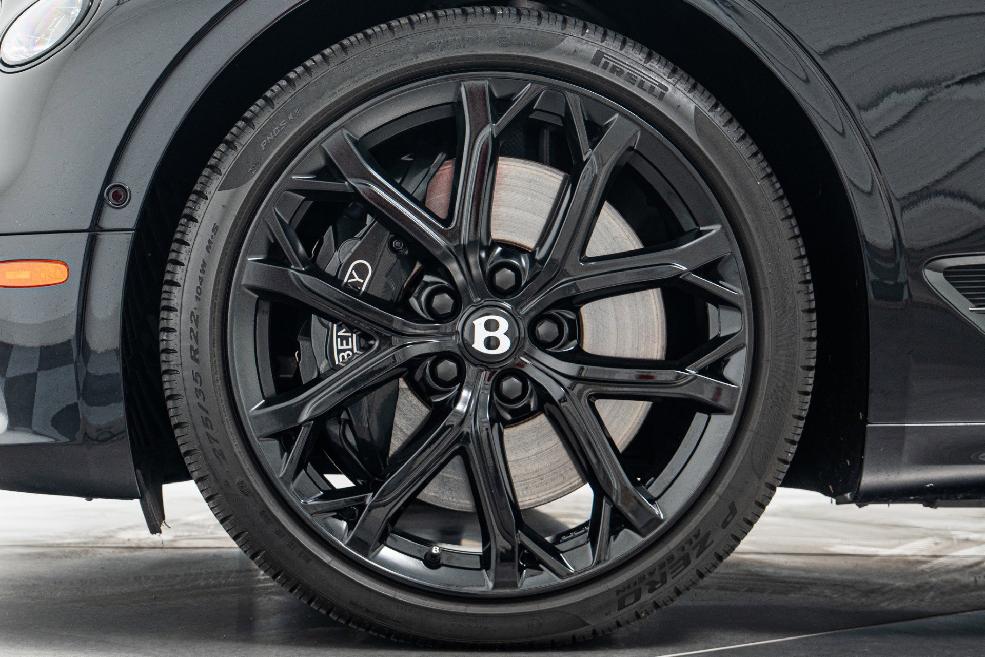 Used 2023 Bentley Continental GT V8 image 10