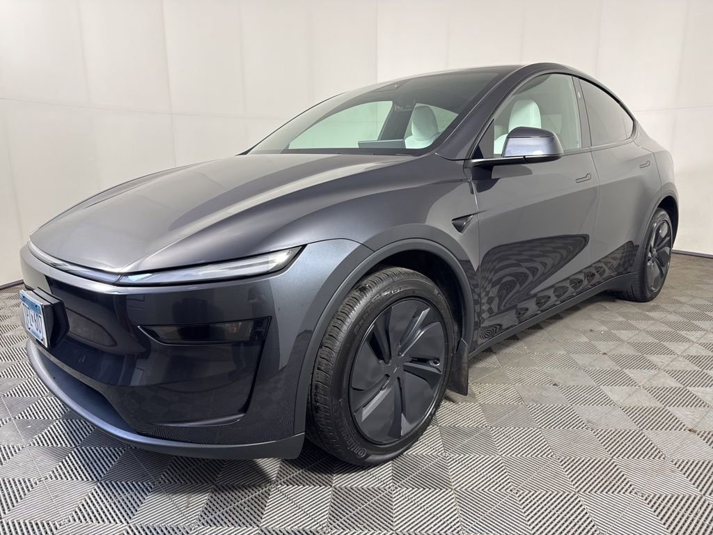 Used 2026 Tesla Model Y Long Range image 12