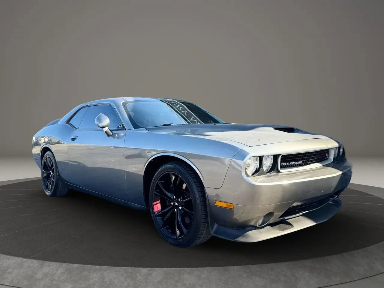 Used 2012 Dodge Challenger R/T image 4