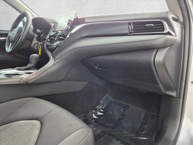 Used 2021 Toyota Camry LE FWD image 20