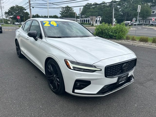 Certified 2024 Volvo S60 B5 Plus AWD/4WD image 6