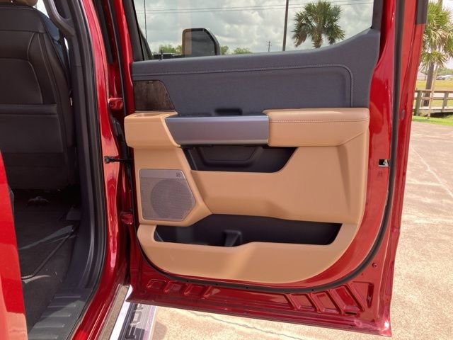 Used 2026 Ford F350 Lariat w/ Chrome Package AWD/4WD image 16