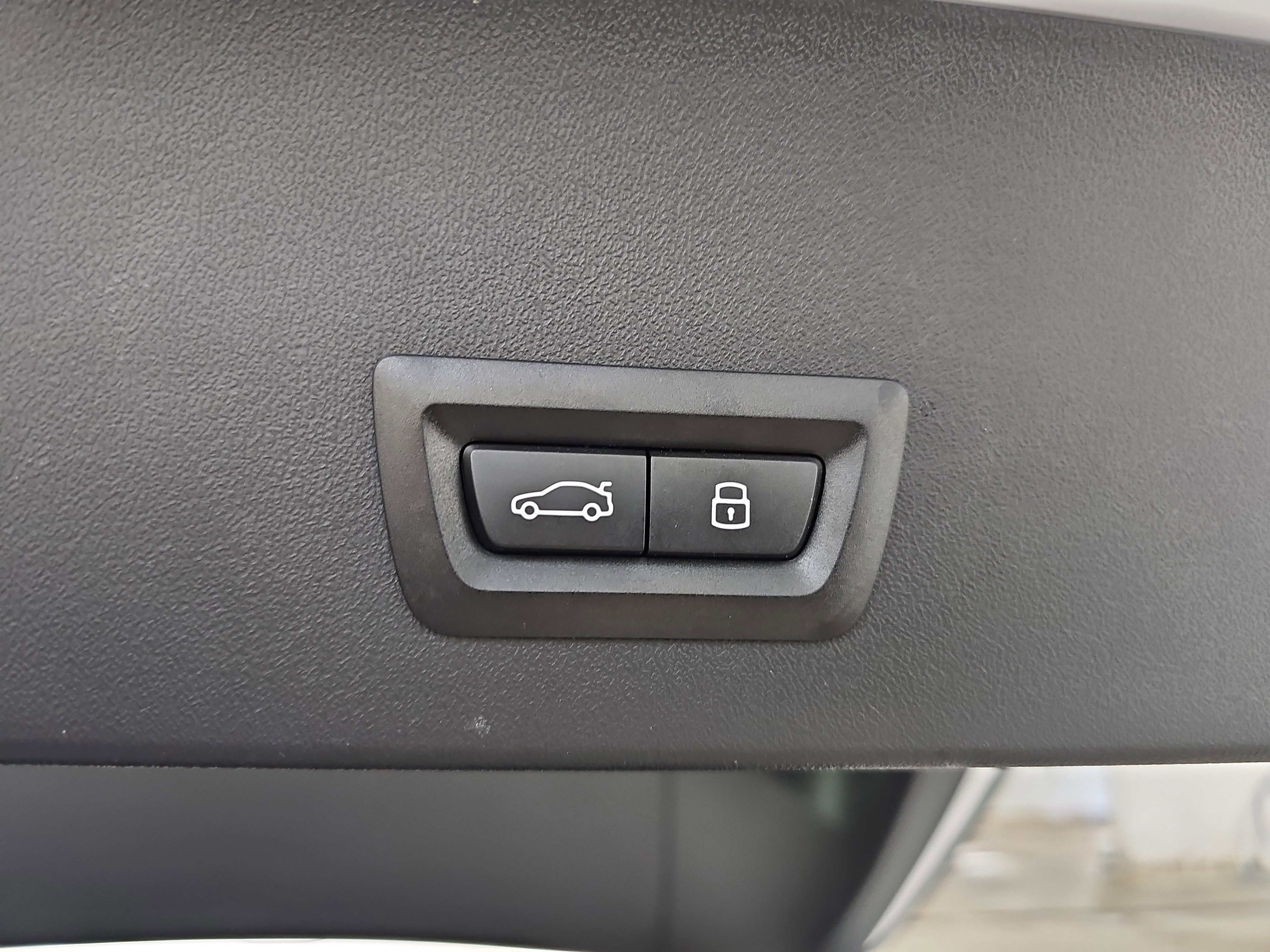 Certified 2025 BMW X3 xDrive30i w/ M Sport Package image 15