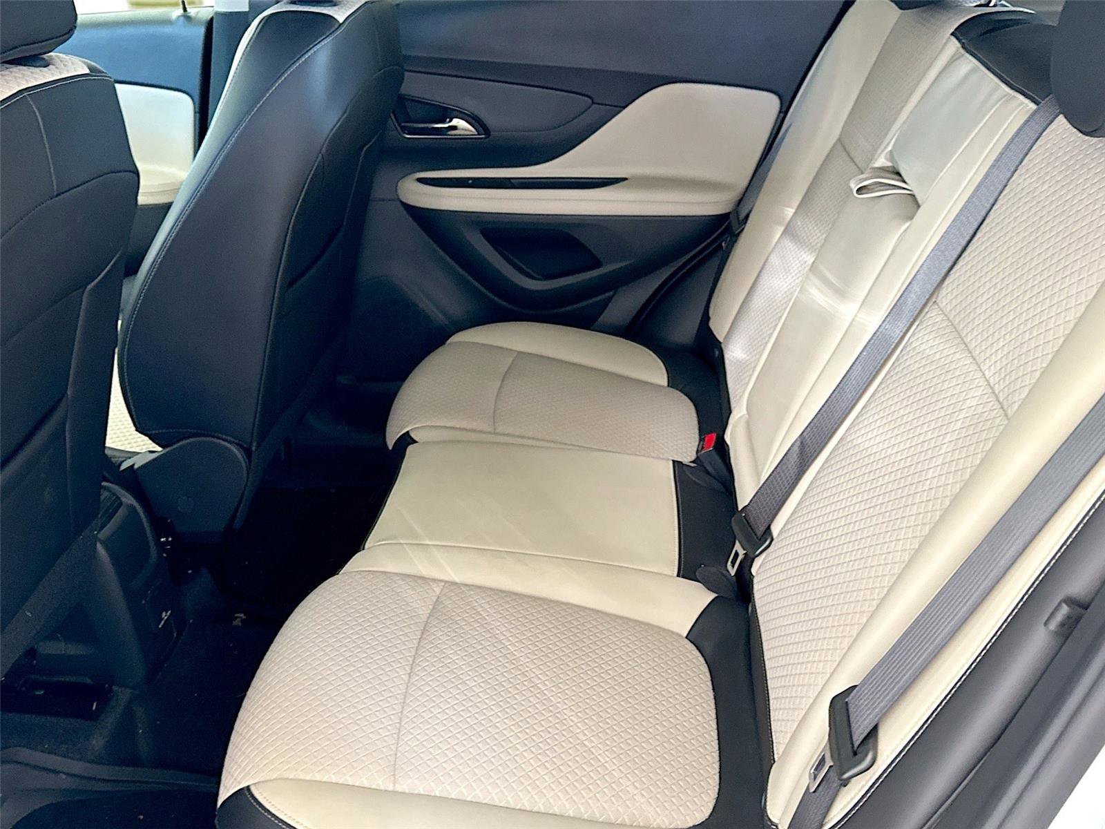 Used 2022 Buick Encore Preferred w/ Safety Package AWD/4WD image 5