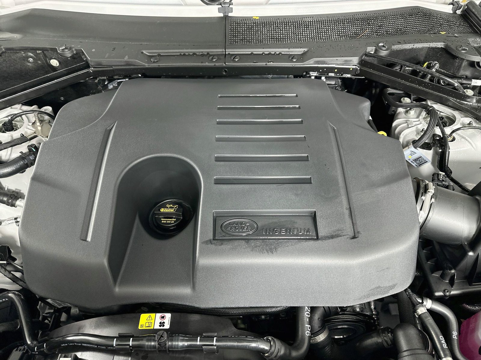 New 2026 Land Rover Defender 110 X-Dynamic SE AWD/4WD image 14