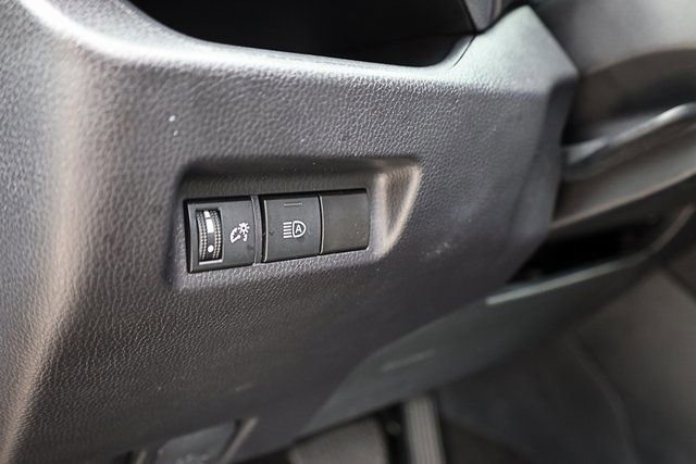 Used 2024 Toyota RAV4 LE image 29