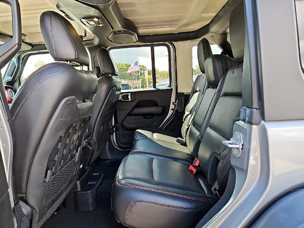 Used 2020 Jeep Wrangler Unlimited Rubicon w/ Dual Top Group AWD/4WD image 13