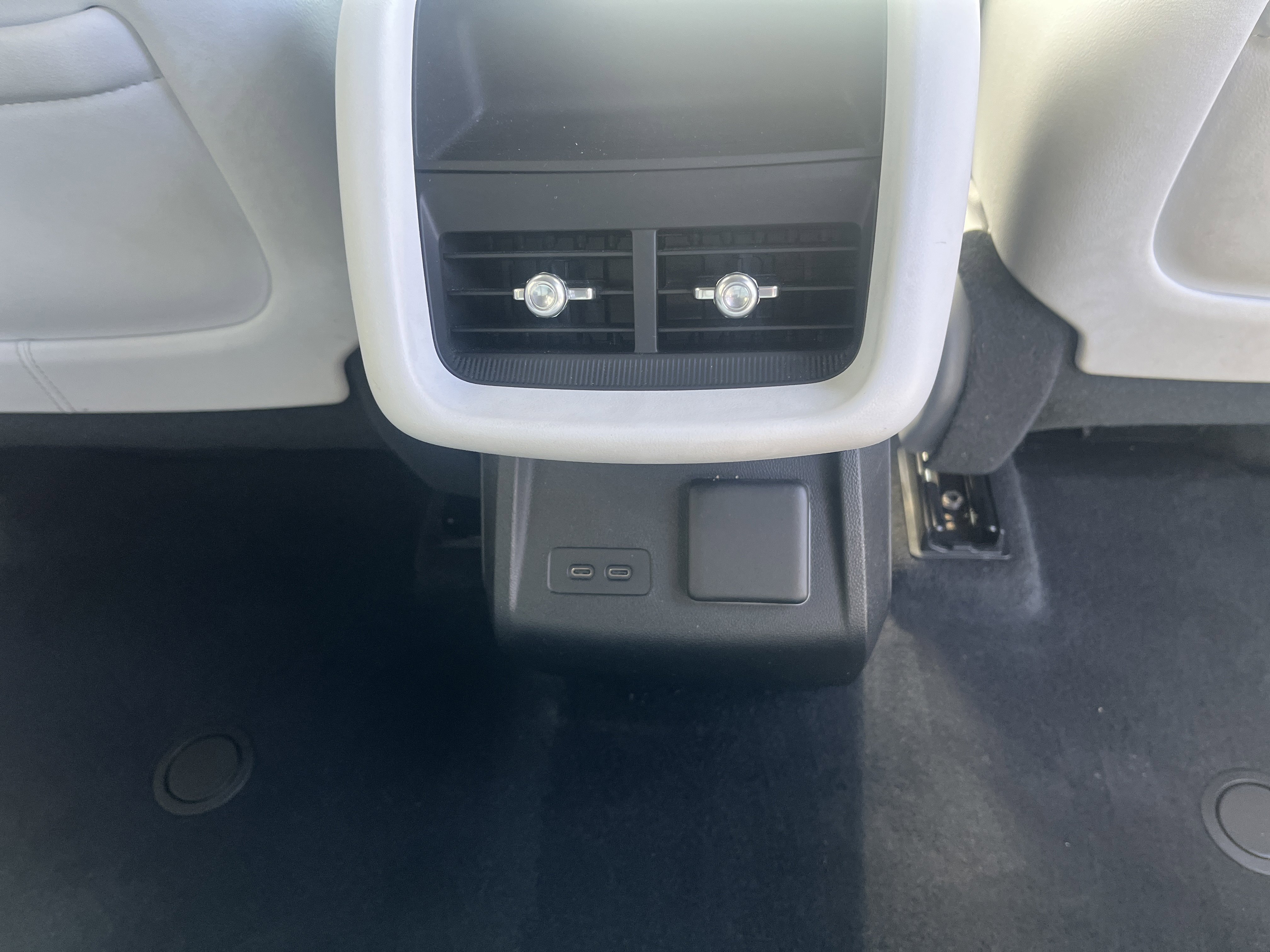 Used 2024 Cadillac Lyriq Sport image 15