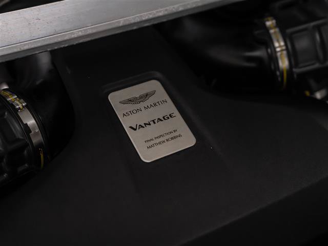 Used 2021 Aston Martin V8 Vantage Coupe RWD image 17