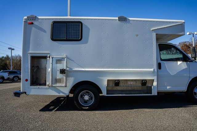 Used 2009 Chevrolet Express 3500 image 15