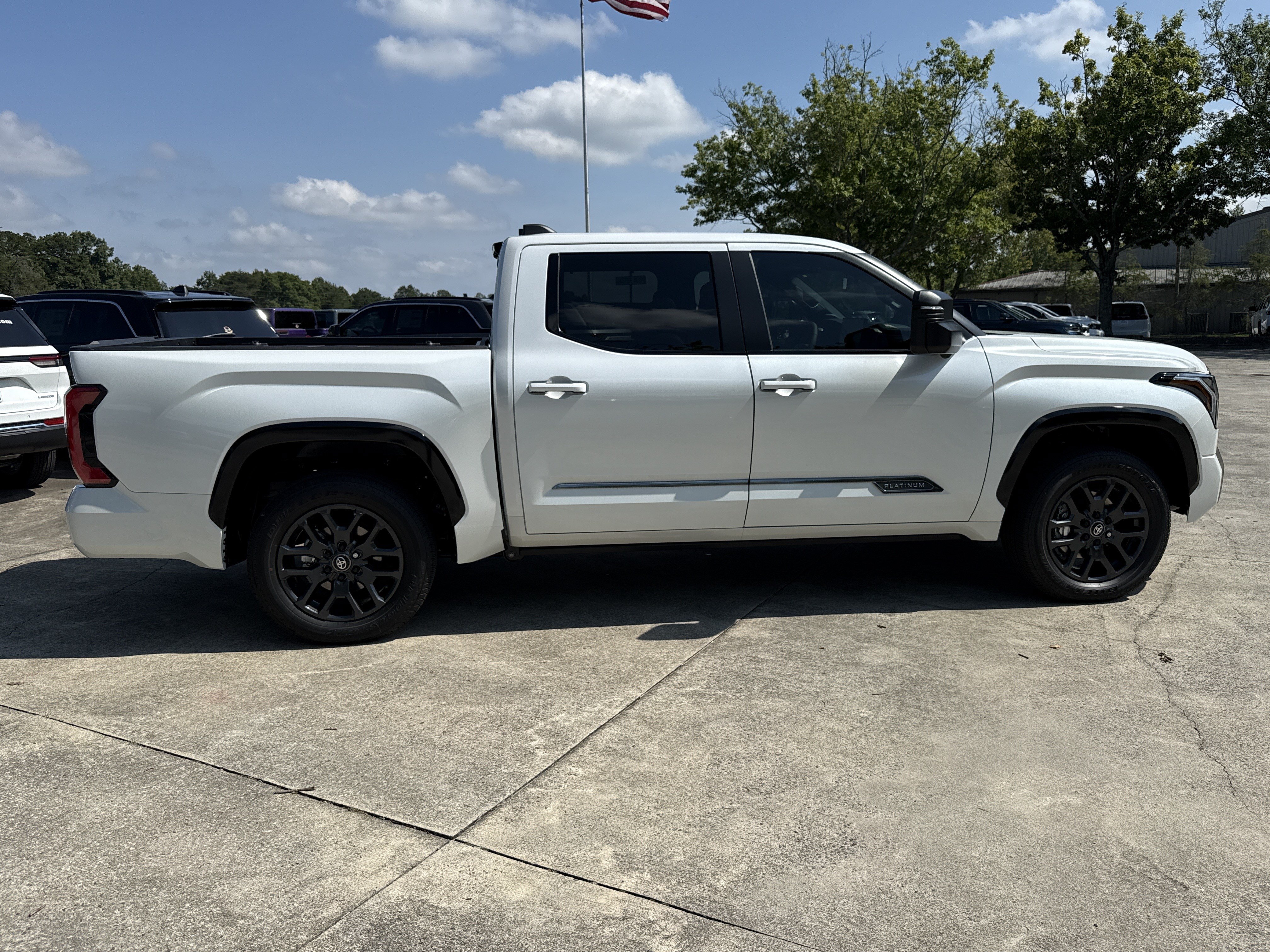 Used 2026 Toyota Tundra Platinum AWD/4WD image 8