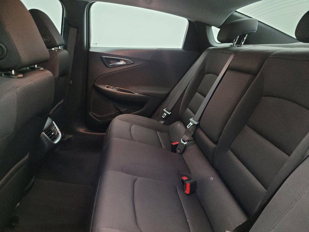 Used 2022 Chevrolet Malibu LT FWD image 18